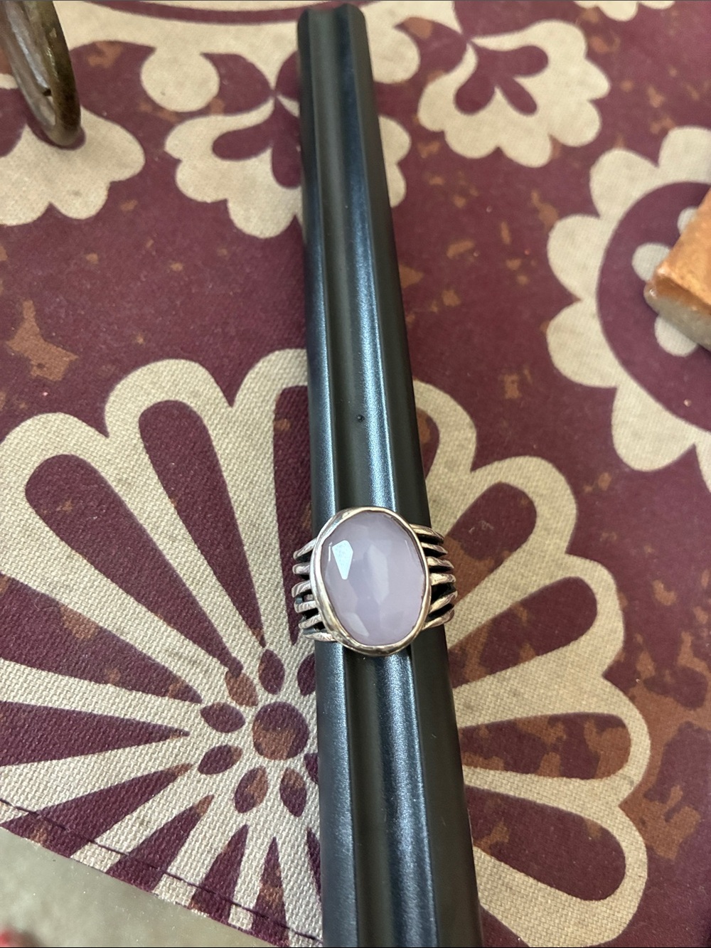Silpada rose colored glass in Sterling silver ring size 7.